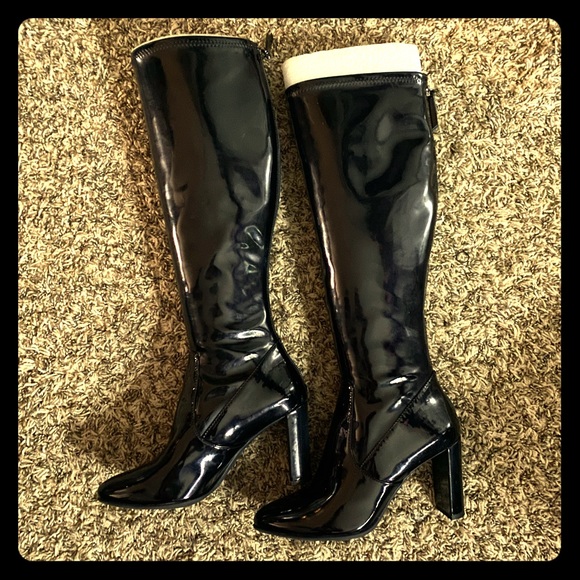 black patent leather gogo boots